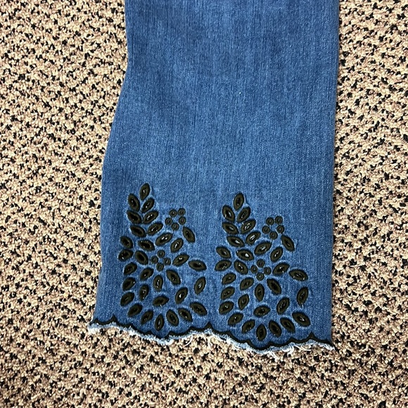 Ann Taylor cropped flare jeans - Picture 6 of 6